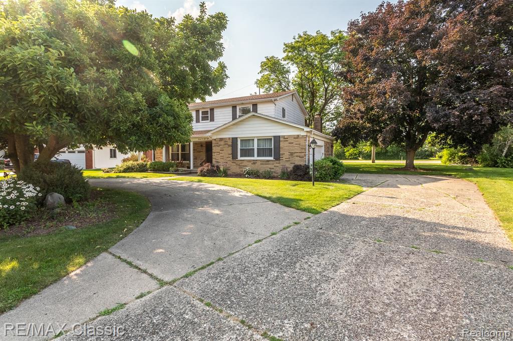 25886 Branchaster Road Farmington Hills, MI 48336 - Photo 29 of 35