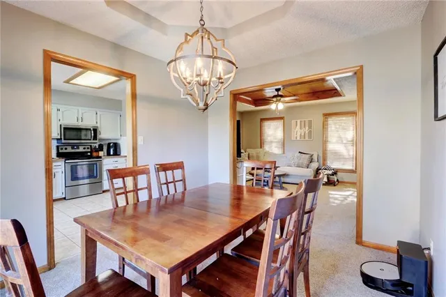 $287,500 | 1654 Southeast Boone Trail, Lee's Summit, MO 64063