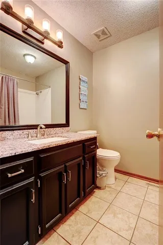 $287,500 | 1654 Southeast Boone Trail, Lee's Summit, MO 64063