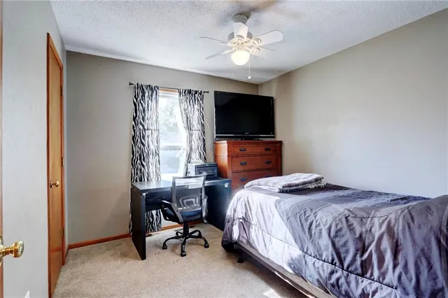 $287,500 | 1654 Southeast Boone Trail, Lee's Summit, MO 64063