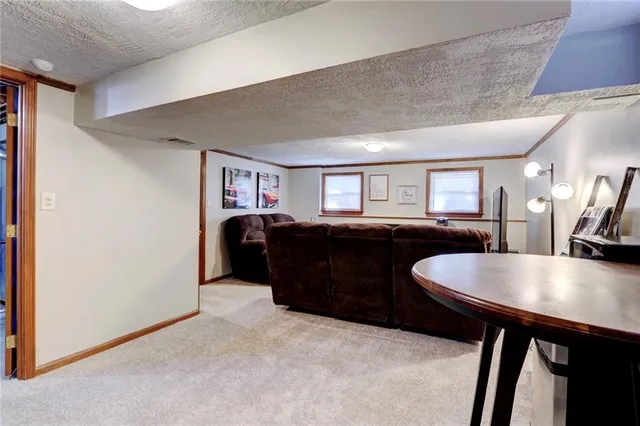 $287,500 | 1654 Southeast Boone Trail, Lee's Summit, MO 64063