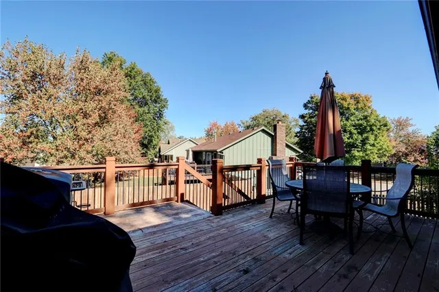 $287,500 | 1654 Southeast Boone Trail, Lee's Summit, MO 64063