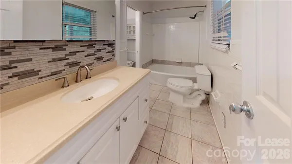 $2,100 | 1426 Bevis Drive, Charlotte, NC 28209