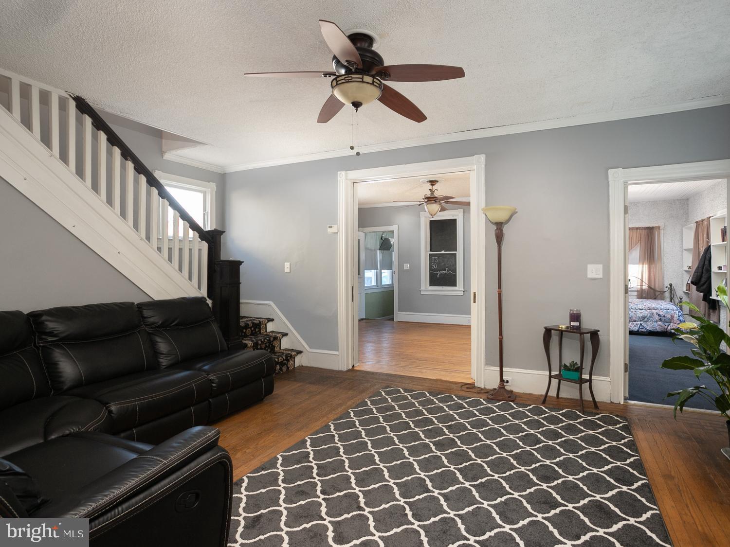 410 South Fairview Street Riverside, NJ 08075 - Photo 8 of 22 Family room