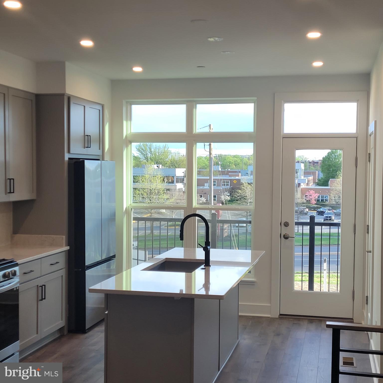 2008 Tysons Ridgeline Road Falls Church, VA 22043 - Photo 15 of 47