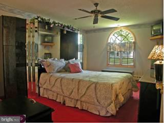 25 MacIntosh Road Levittown, PA 19056 - Photo 4 of 6 Gallery Image 4