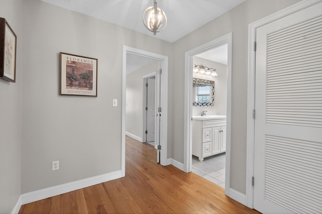 219 River Road Tewksbury, MA 01876 - Photo 13 of 32