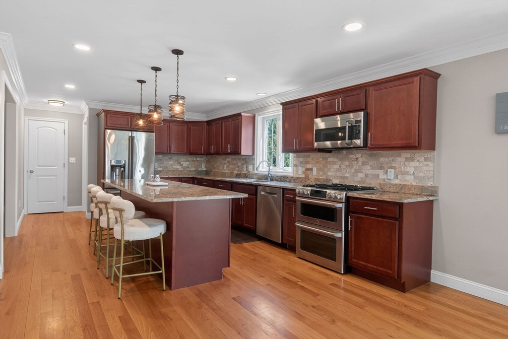 219 River Road Tewksbury, MA 01876 - Photo 5 of 32