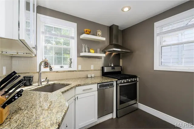 $369,900 | 8638 Rosalie Avenue, Brentwood, MO 63144