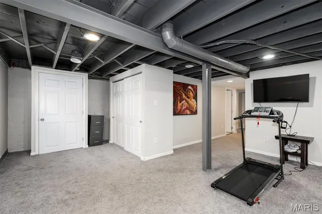 $369,900 | 8638 Rosalie Avenue, Brentwood, MO 63144