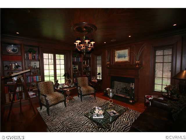 Studio/Study/Office - Cherry paneled wills with ma
