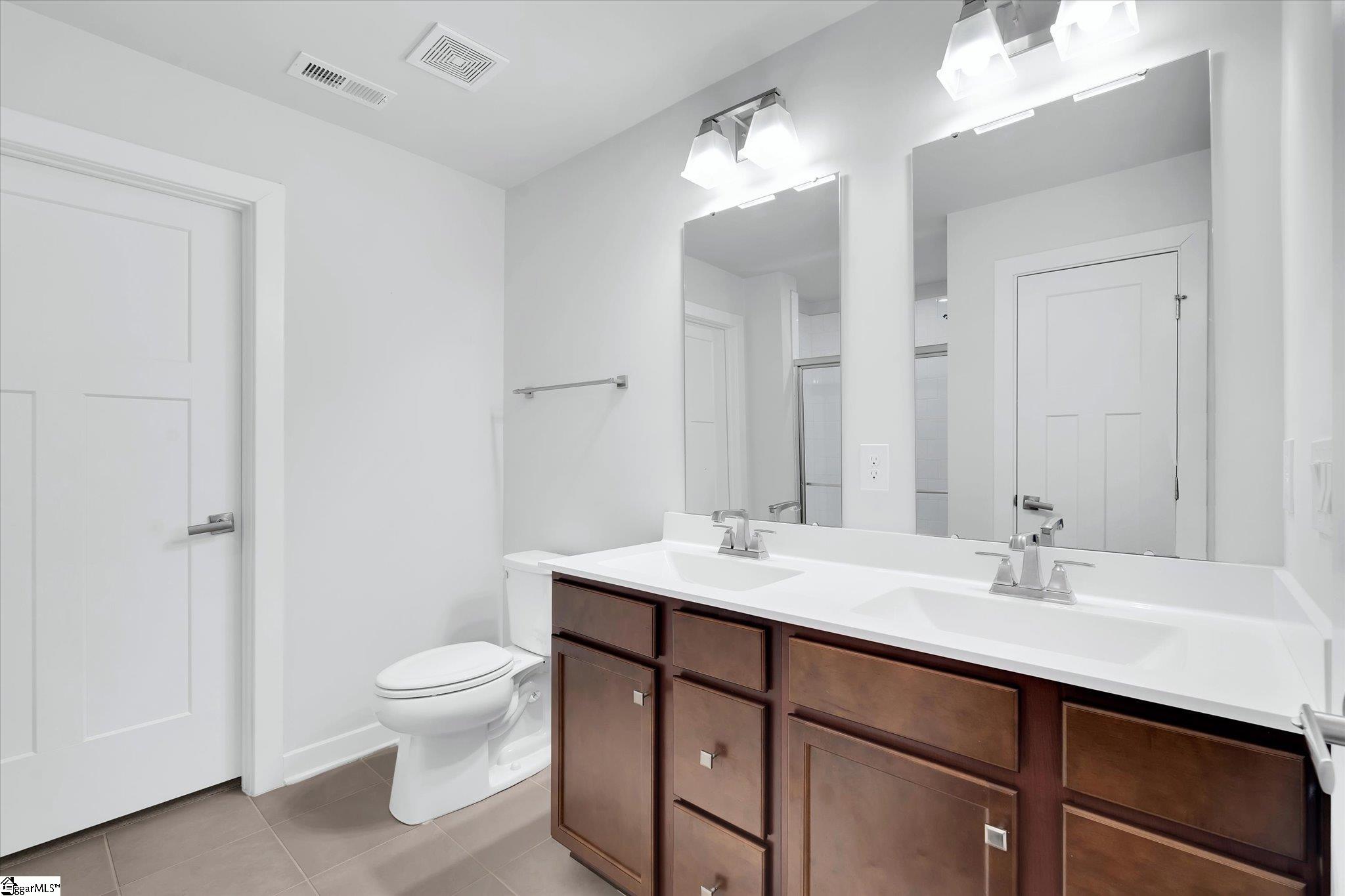 246 Scenic Road Anderson, SC 29621 - Photo 8 of 31