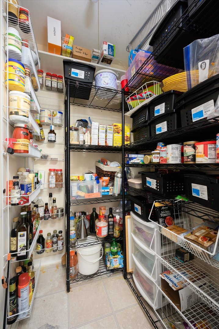 1709 Kay Road Wheaton, IL 60187 - Photo 15 of 37 unknown