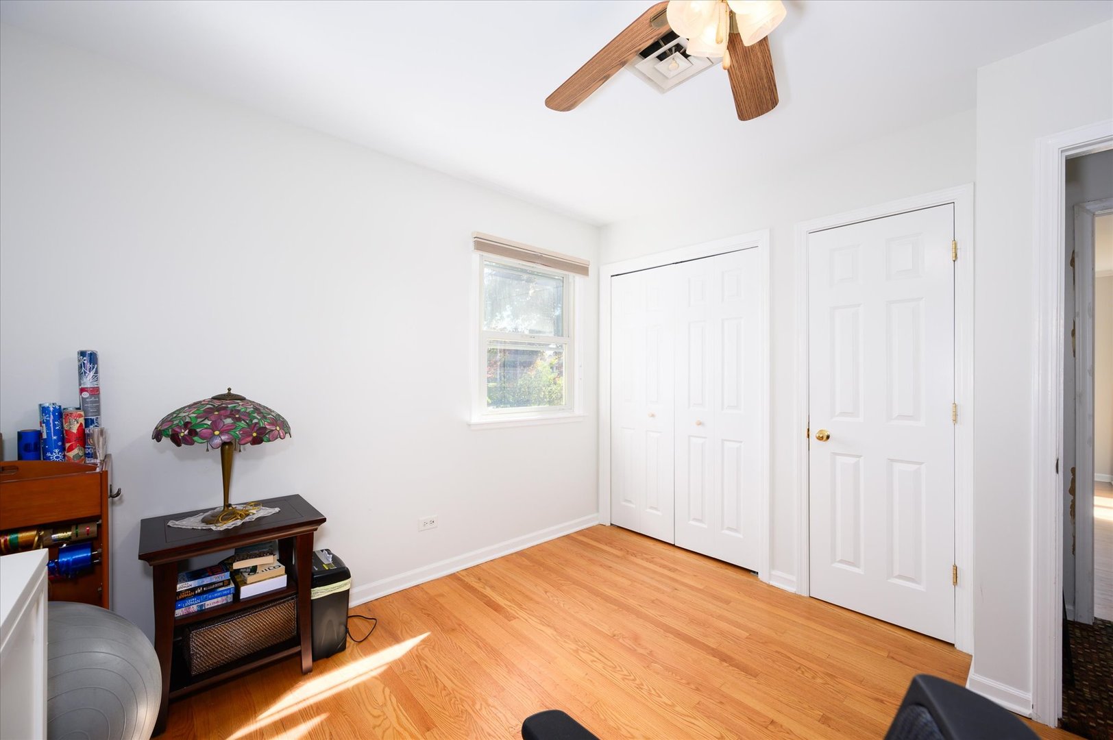 1709 Kay Road Wheaton, IL 60187 - Photo 20 of 37 a bedroom with a bed and furniture