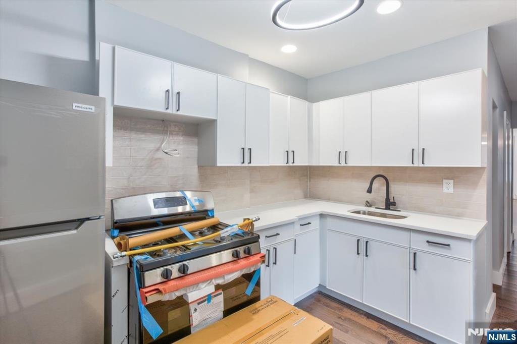 20 Edwin Place Newark, NJ 07112 - Photo 33 of 47 Gallery Image 33