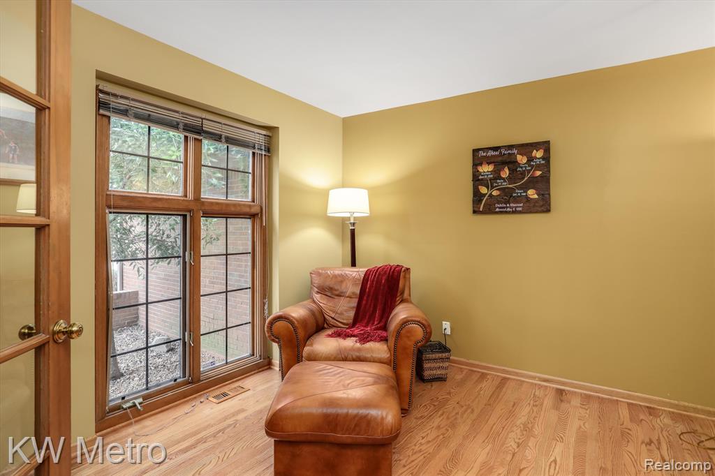 1372 Sherborn Court Rochester Hills, MI 48306 - Photo 6 of 48