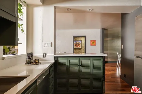 $1,095,000 | 531 North Rossmore Avenue, Unit 204, Los Angeles, CA 90004