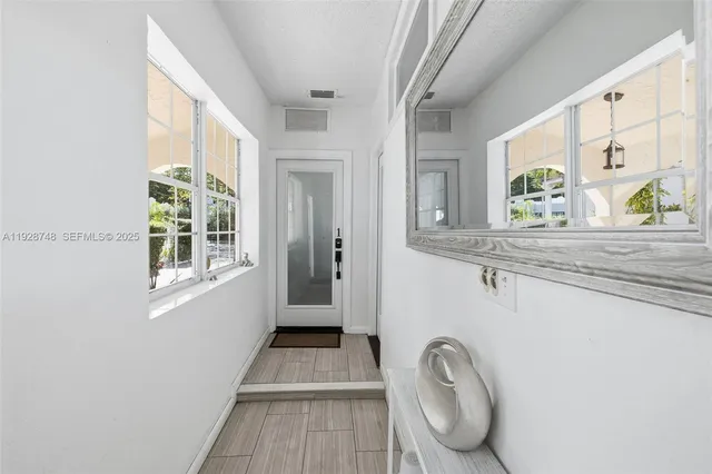 $2,150 | 521 Northeast 70th Street, Unit 2, Miami, FL 33138