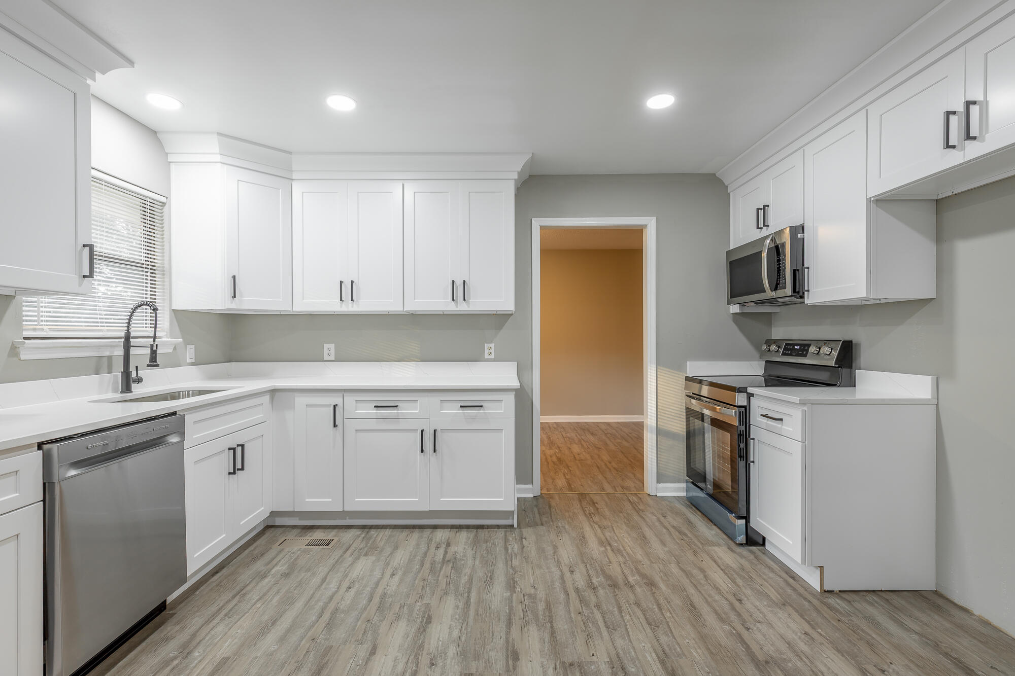 710 Hurricane Creek Road Chattanooga, TN 37421 - Photo 8 of 67 Kitchen
