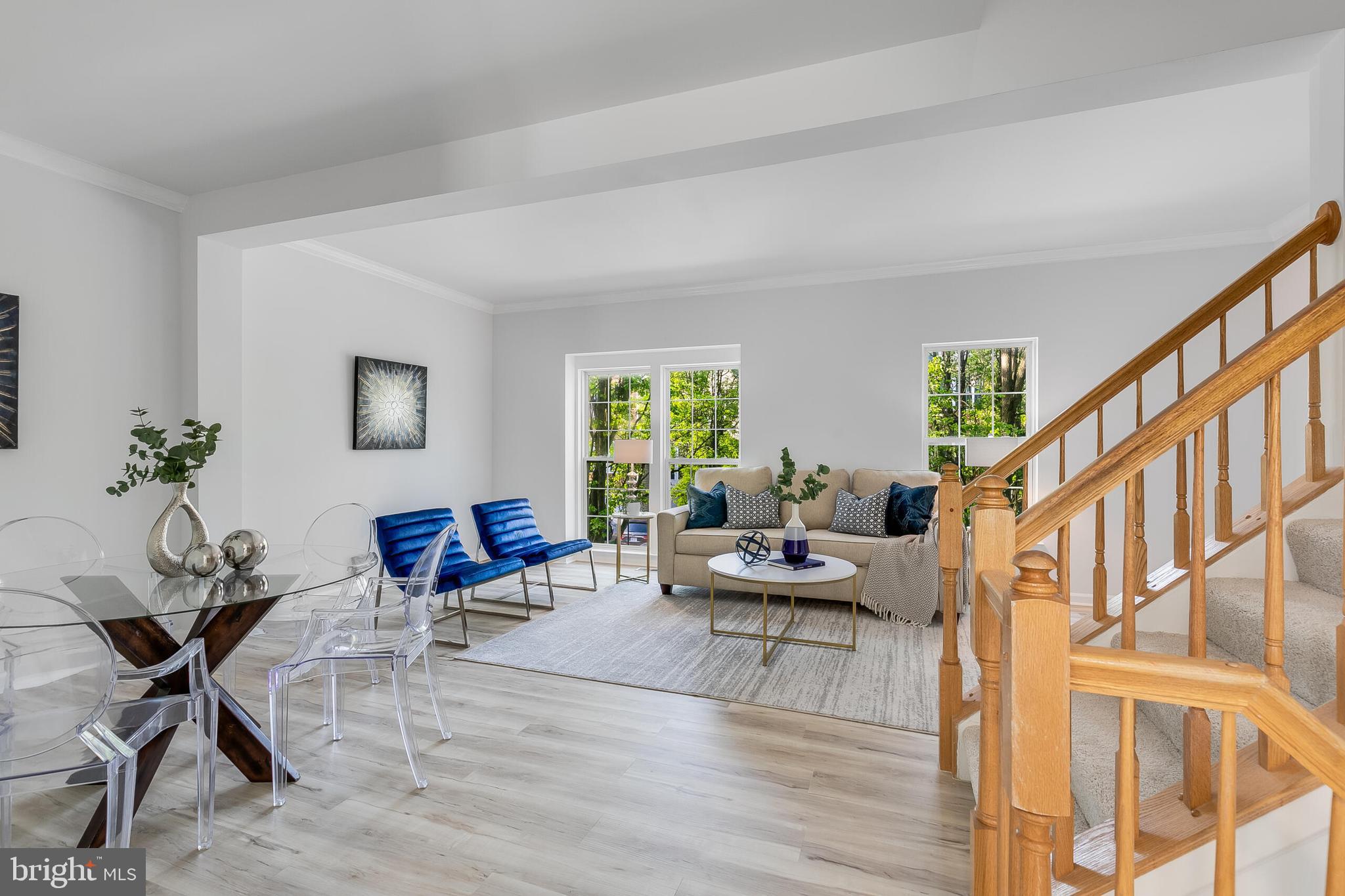 46716 Cavendish Square Sterling, VA 20165 - Photo 6 of 42 a living room with furniture and wooden floor