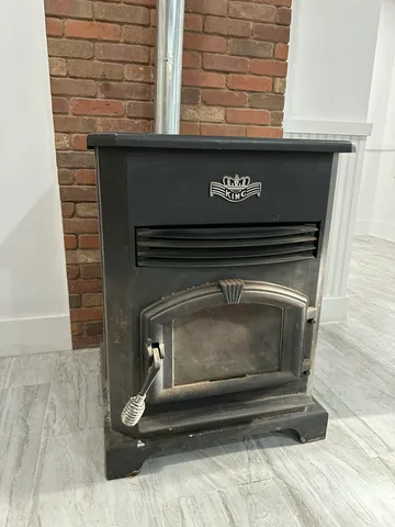 $299,000 | 43 Maple Street, Dexter, ME 04930