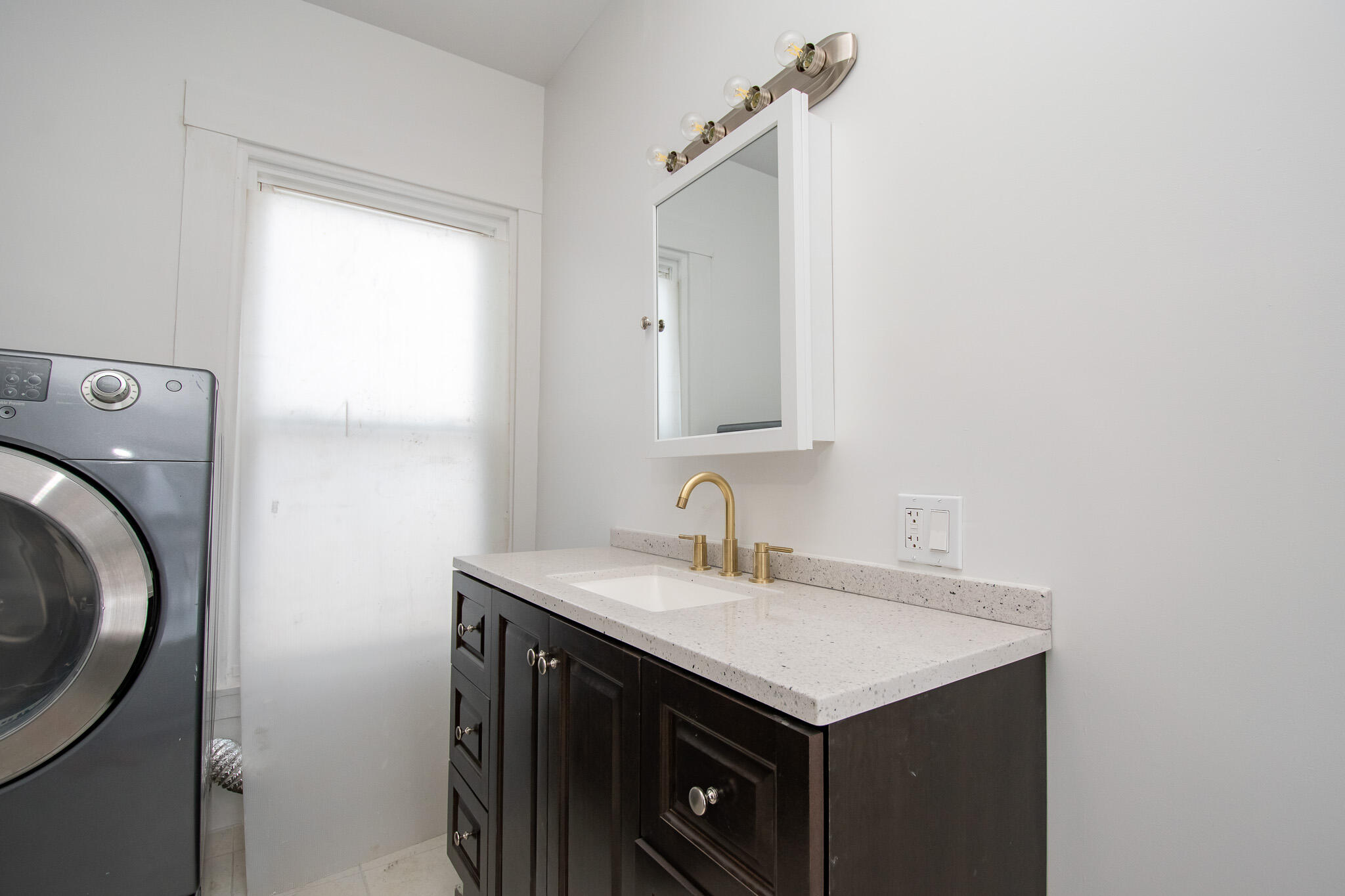 43 Maple Street Dexter, ME 04930 - Photo 23 of 63 bathroom #2