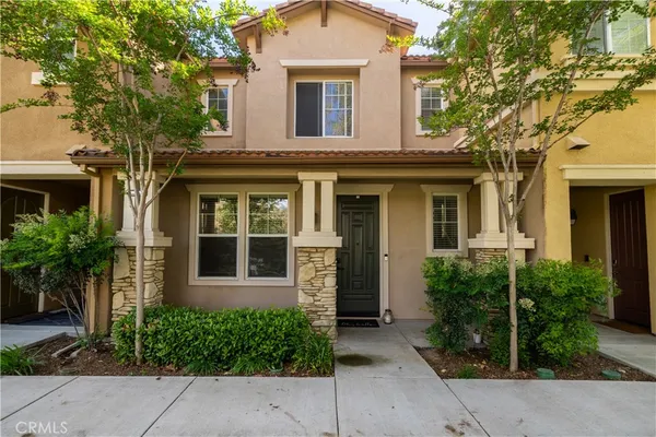$425,000 | 30505 Canyon Hills Road, Unit 203, Lake Elsinore, CA 92532