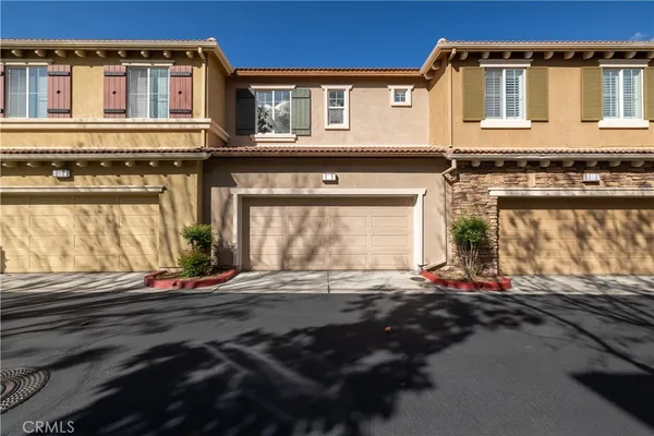$425,000 | 30505 Canyon Hills Road, Unit 203, Lake Elsinore, CA 92532