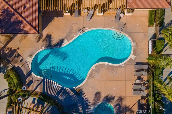$425,000 | 30505 Canyon Hills Road, Unit 203, Lake Elsinore, CA 92532