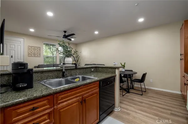 $425,000 | 30505 Canyon Hills Road, Unit 203, Lake Elsinore, CA 92532