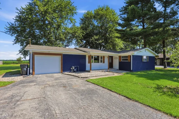 $350,000 | 556 East 1000 North, Fortville, IN 46040