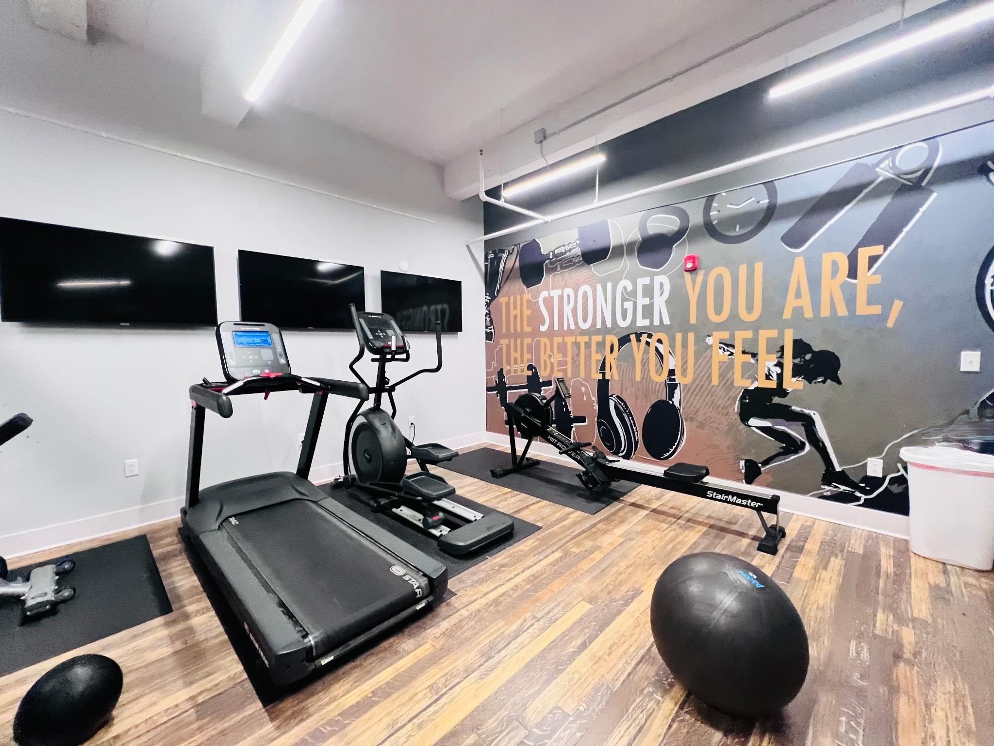 160 Lafayette Street, Unit 52207 Jersey City, NJ 07304 - Photo 20 of 25 a room with gym equipment and lots of equipment