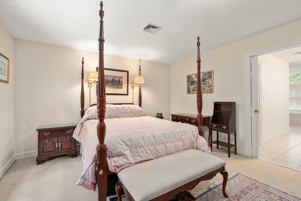 38 Upwey Road Wellesley, MA 02481 - Photo 26 of 40