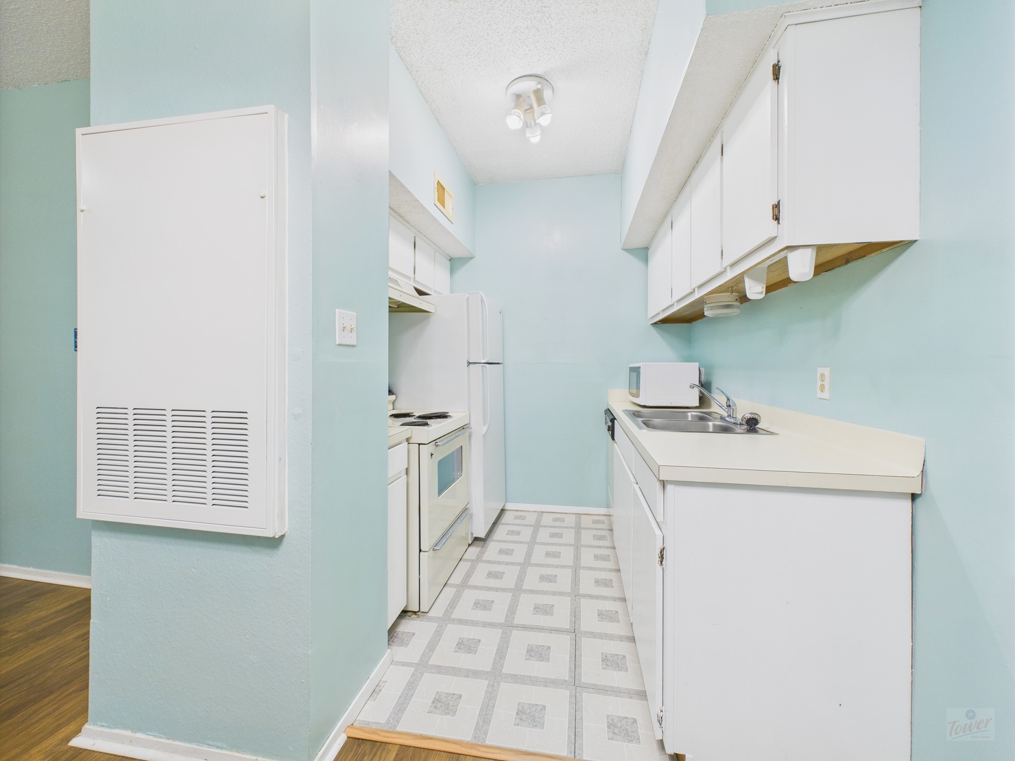 3316 Guadalupe Street, Unit 220 Austin, TX 78705 - Photo 5 of 14 a utility room with dryer and washer