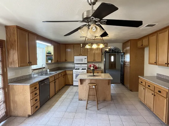 $625,432 | 330 Elverta Road, Elverta, CA 95626