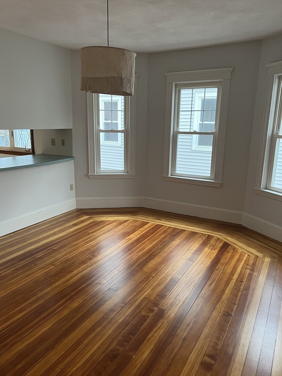 7 Gorham Road, Unit 2L Medford, MA 02155 - Photo 5 of 28