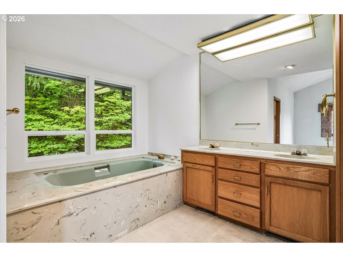 15780 Southwest Davis Road Beaverton, OR 97007 - Photo 20 of 48 Gallery Image 20