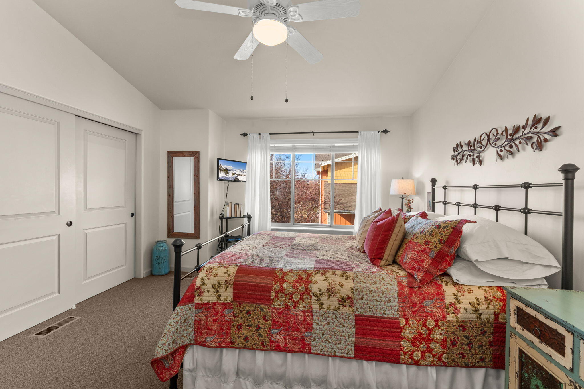 917 Heartland Way Hailey, ID 83333 - Photo 11 of 28 Primary Bedroom (2)