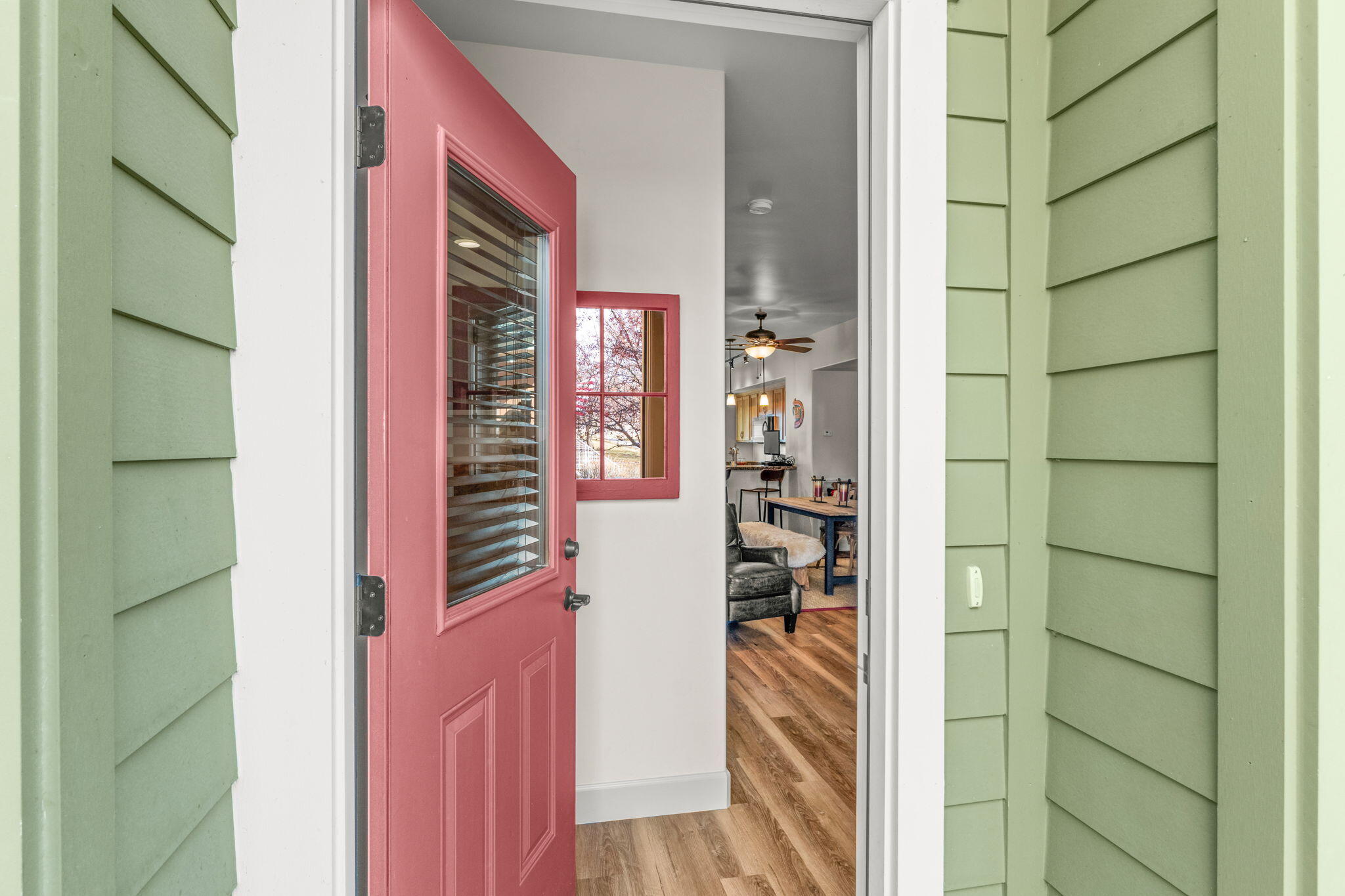 917 Heartland Way Hailey, ID 83333 - Photo 4 of 28 Front Door