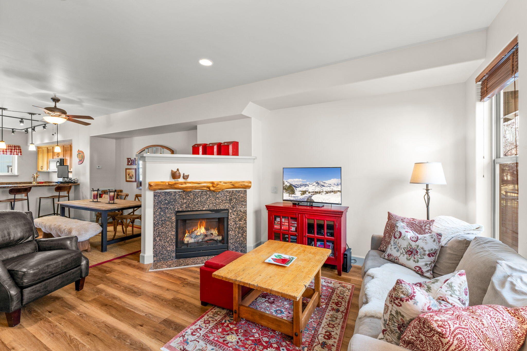 917 Heartland Way Hailey, ID 83333 - Photo 5 of 28 High Ceilings