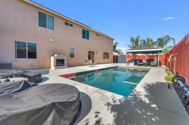 $650,000 | 2302 North Jason Avenue, Fresno, CA 93737