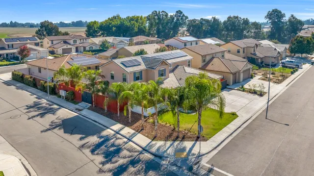 $650,000 | 2302 North Jason Avenue, Fresno, CA 93737