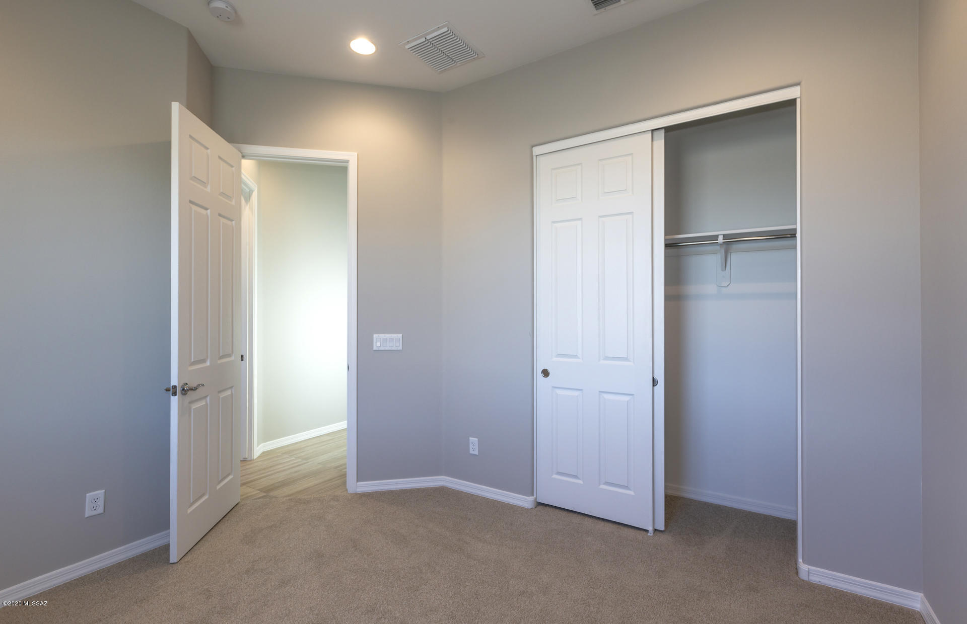 732 East Romsdalen Road Tucson, AZ 85755 - Photo 29 of 36