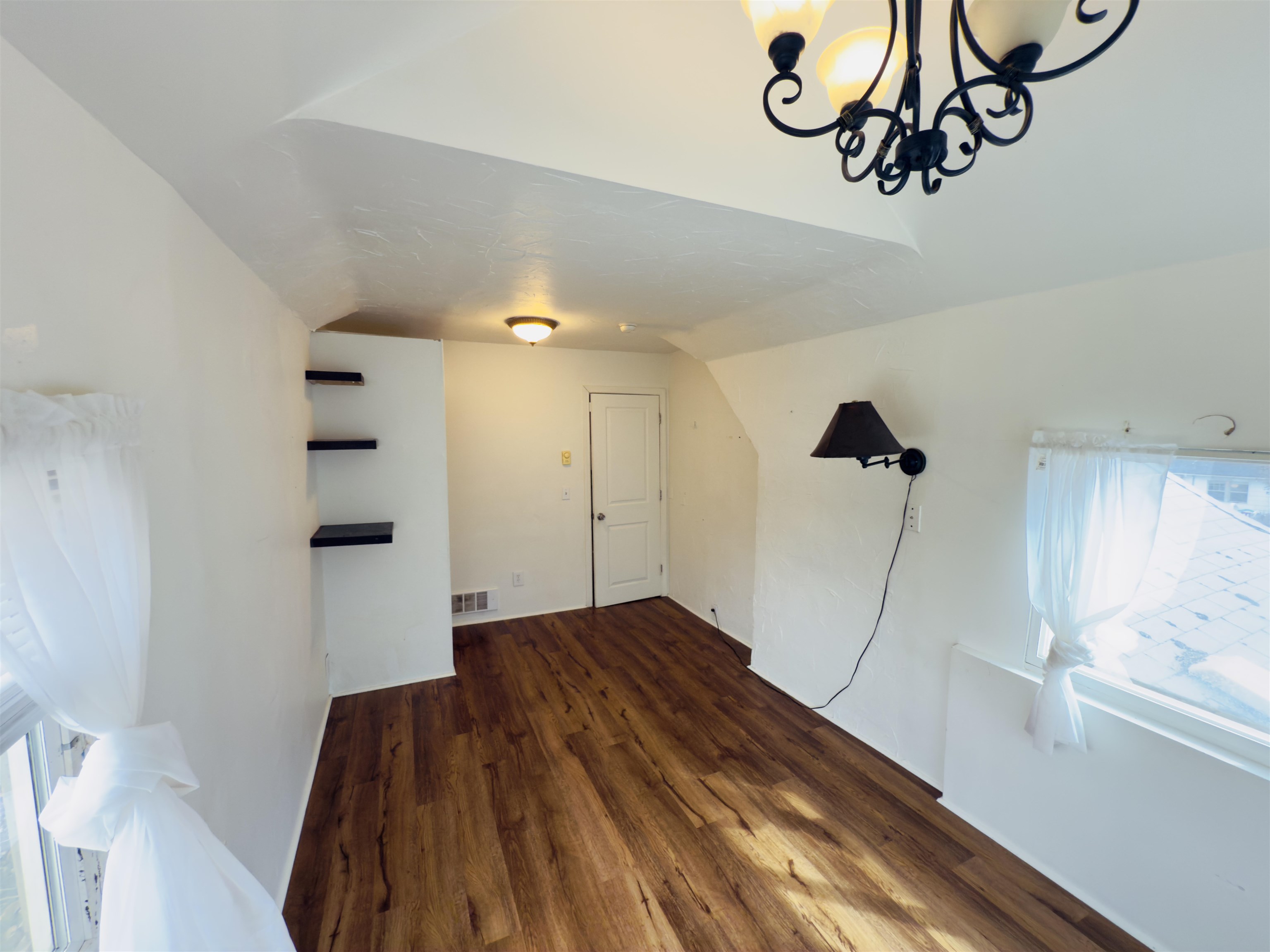 2823 West Sharp Avenue Spokane, WA 99201 - Photo 15 of 23