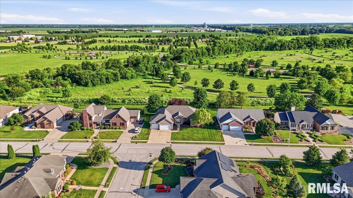 5616 Legacy Lane Springfield, IL 62711 - Photo 6 of 54