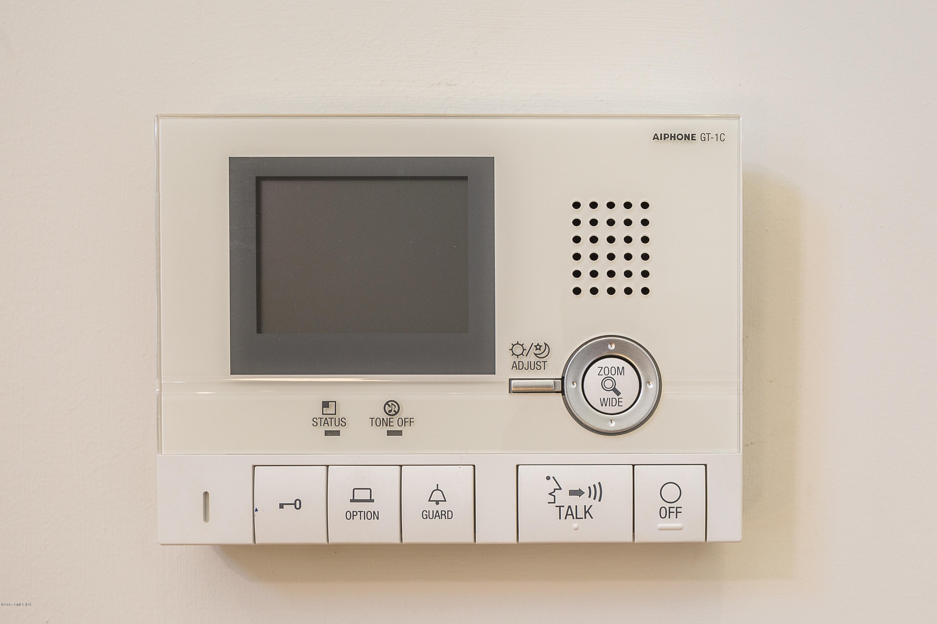 1191 East Putnam Avenue, Unit 3 Riverside, CT 06878 - Photo 11 of 12 Virtual Doorman