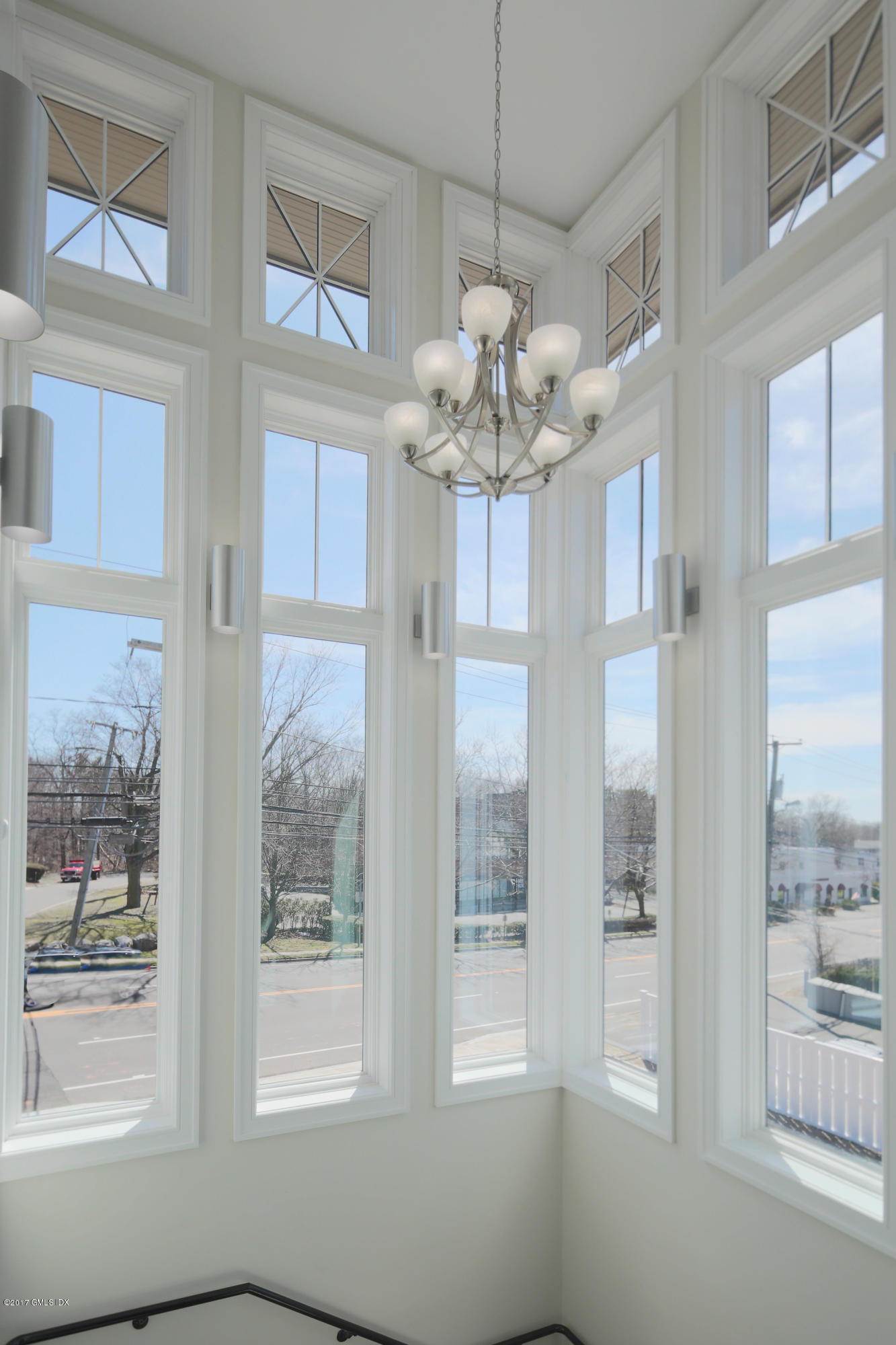 1191 East Putnam Avenue, Unit 3 Riverside, CT 06878 - Photo 12 of 12 Foyer entrance