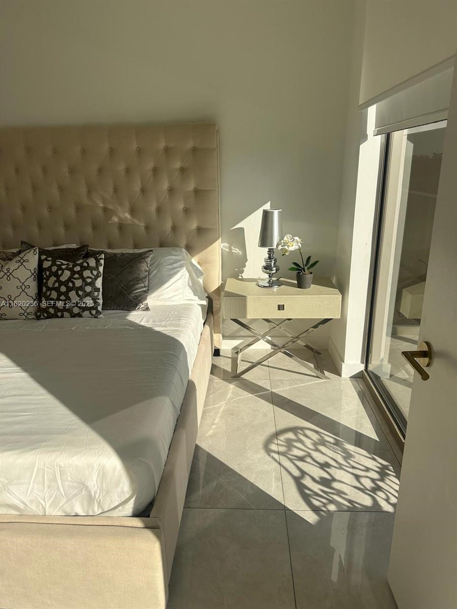 2678 Tigertail Avenue, Unit 515 Miami, FL 33133 - Photo 12 of 43