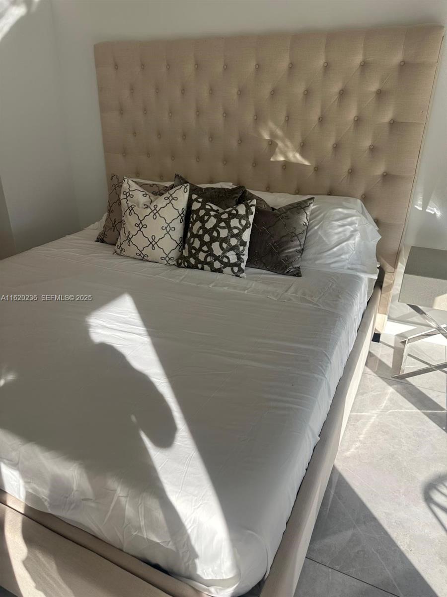 2678 Tigertail Avenue, Unit 515 Miami, FL 33133 - Photo 15 of 43