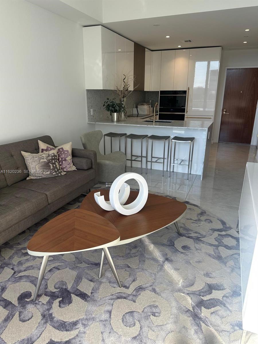 2678 Tigertail Avenue, Unit 515 Miami, FL 33133 - Photo 9 of 43